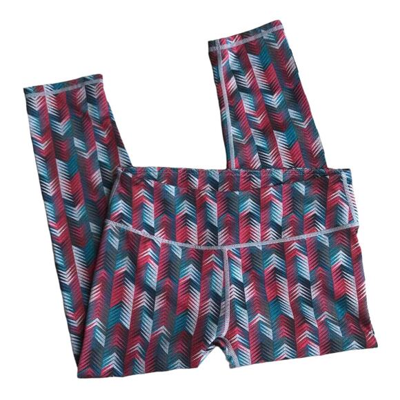 Fabletics Womens Leggings Size XS Salar Printed PowerHold Capris Chevron - Picture 1 of 8